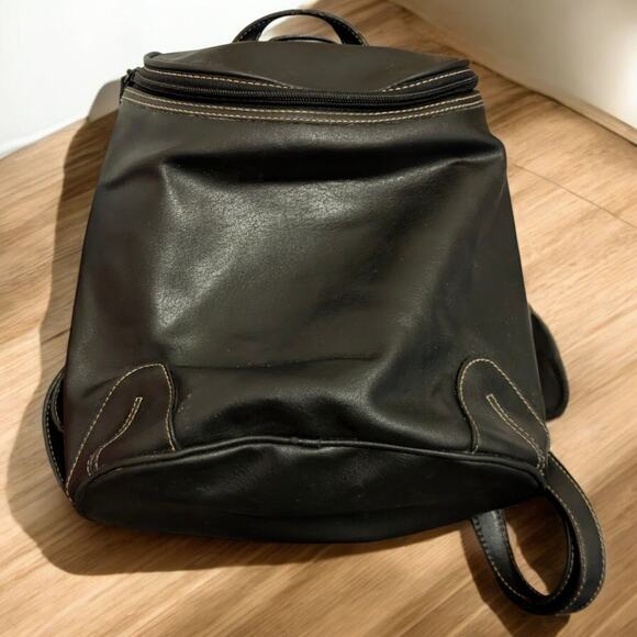 Vintage NINE & COMPANY Black Leather Backpack Minimalist Bag Purse Adjustable - Picture 4 of 7